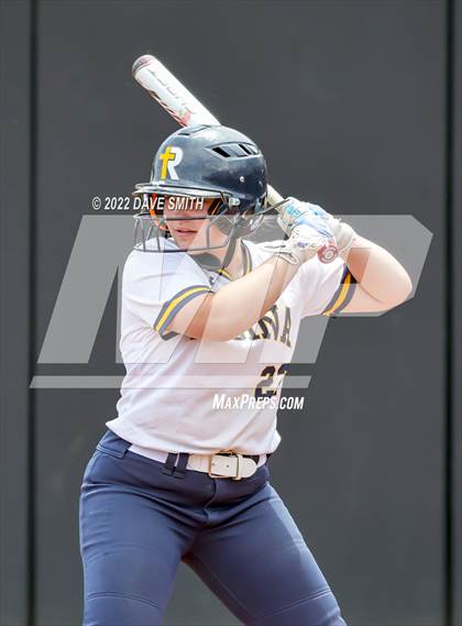 Thumbnail 2 in Muscatine vs Regina (Varsity Classic) photogallery.