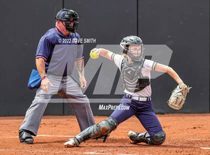 Thumbnail 2 in Muscatine vs Regina (Varsity Classic) photogallery.
