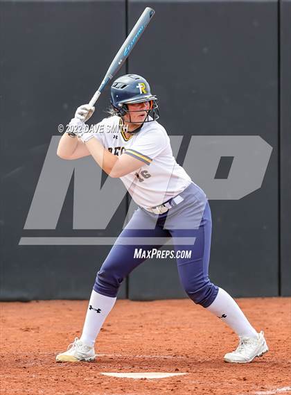 Thumbnail 1 in Muscatine vs Regina (Varsity Classic) photogallery.
