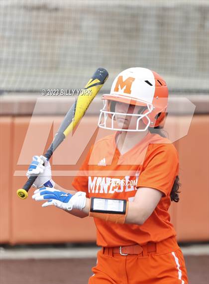 Thumbnail 2 in Grand Saline vs Mineola photogallery.