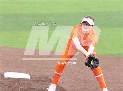 Thumbnail 3 in Grand Saline vs Mineola photogallery.