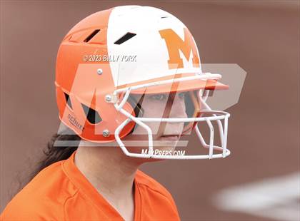 Thumbnail 1 in Grand Saline vs Mineola photogallery.