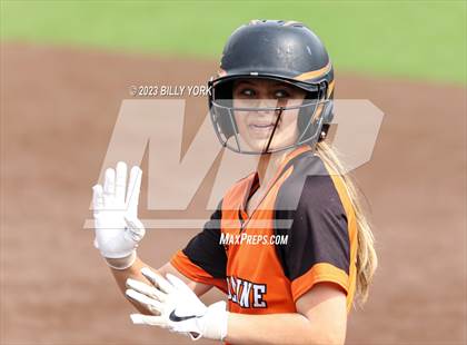 Thumbnail 1 in Grand Saline vs Mineola photogallery.