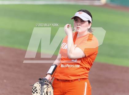 Thumbnail 1 in Grand Saline vs Mineola photogallery.