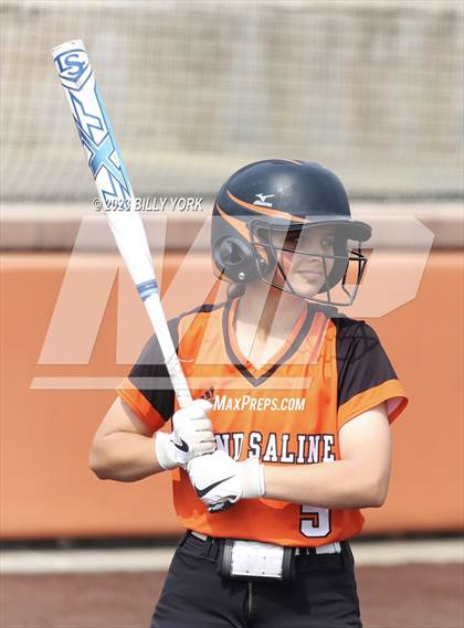 Thumbnail 2 in Grand Saline vs Mineola photogallery.