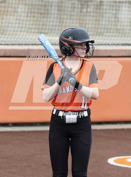 Thumbnail 3 in Grand Saline vs Mineola photogallery.