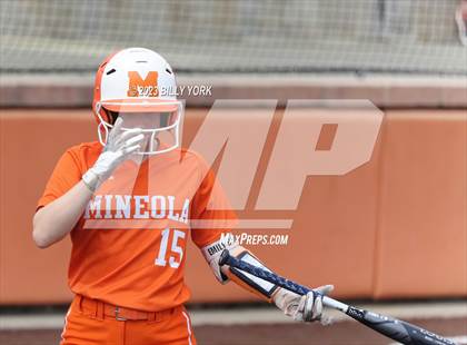 Thumbnail 3 in Grand Saline vs Mineola photogallery.