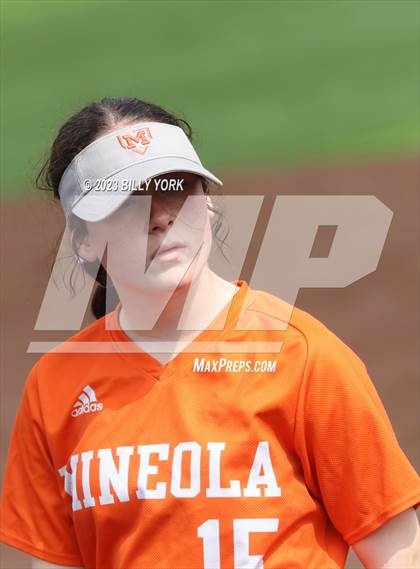 Thumbnail 1 in Grand Saline vs Mineola photogallery.