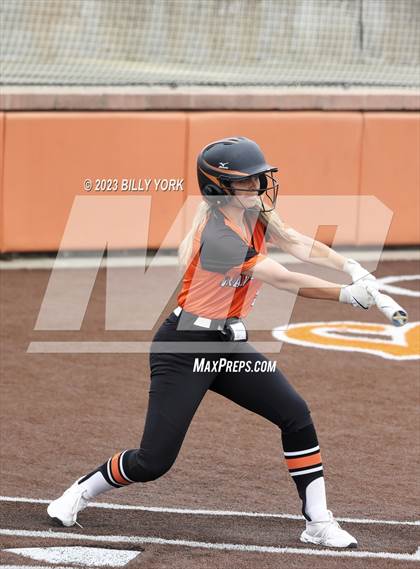 Thumbnail 1 in Grand Saline vs Mineola photogallery.