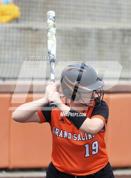 Thumbnail 3 in Grand Saline vs Mineola photogallery.