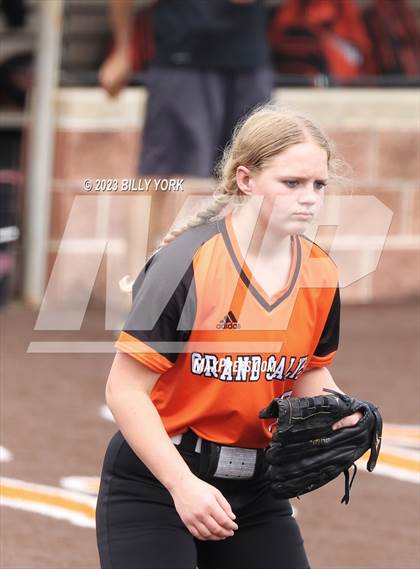 Thumbnail 1 in Grand Saline vs Mineola photogallery.