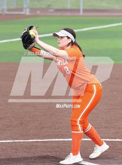 Thumbnail 1 in Grand Saline vs Mineola photogallery.