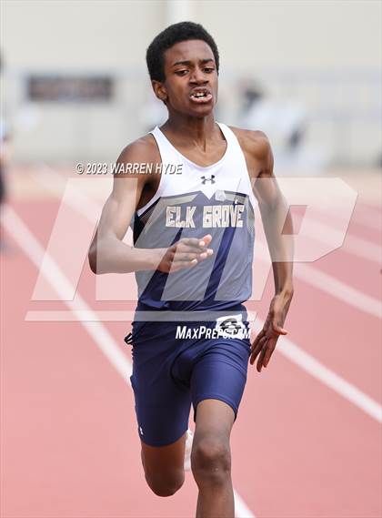 Thumbnail 1 in Herd Roundup @ Elk Grove photogallery.