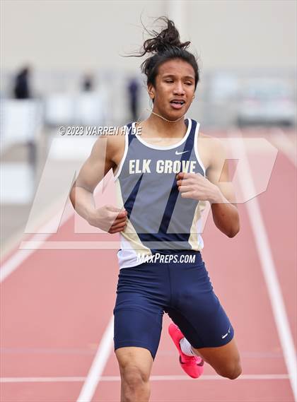 Thumbnail 3 in Herd Roundup @ Elk Grove photogallery.