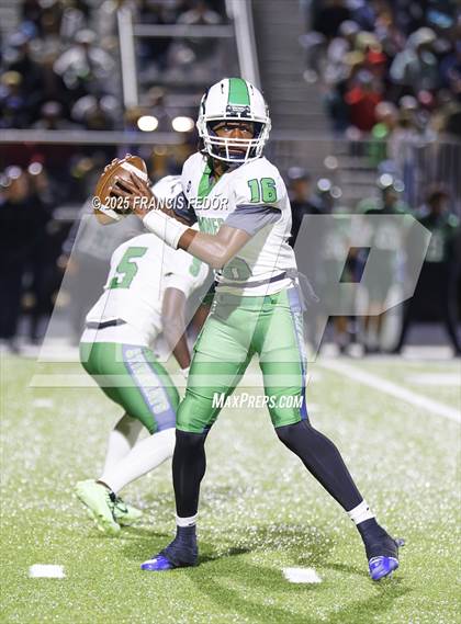 Thumbnail 2 in Sumner @ Venice (FHSAA 7A Regional Final) photogallery.