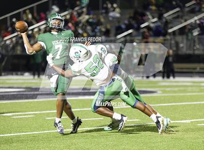 Thumbnail 2 in Sumner @ Venice (FHSAA 7A Regional Final) photogallery.