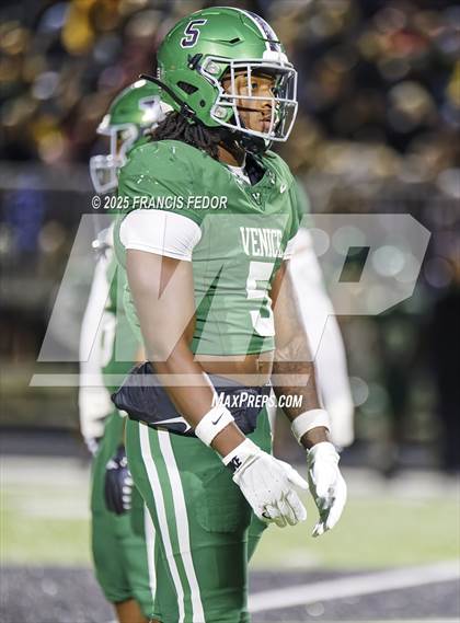 Thumbnail 2 in Sumner @ Venice (FHSAA 7A Regional Final) photogallery.