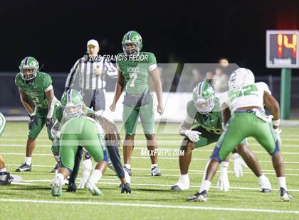 Thumbnail 2 in Sumner @ Venice (FHSAA 7A Regional Final) photogallery.