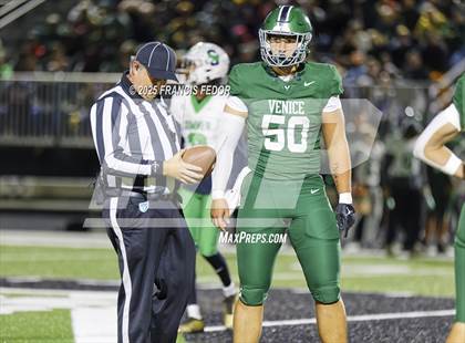 Thumbnail 1 in Sumner @ Venice (FHSAA 7A Regional Final) photogallery.