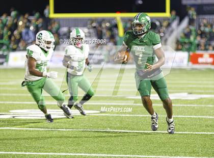 Thumbnail 1 in Sumner @ Venice (FHSAA 7A Regional Final) photogallery.