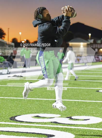 Thumbnail 1 in Sumner @ Venice (FHSAA 7A Regional Final) photogallery.