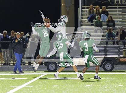 Thumbnail 2 in Sumner @ Venice (FHSAA 7A Regional Final) photogallery.