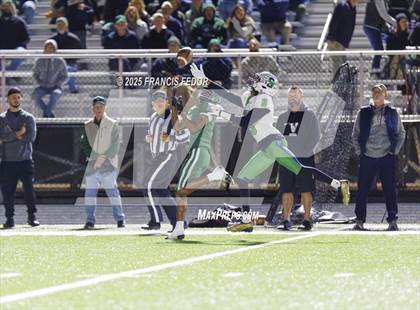 Thumbnail 3 in Sumner @ Venice (FHSAA 7A Regional Final) photogallery.