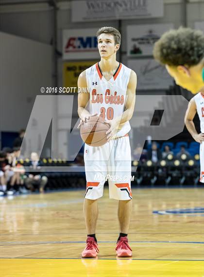 Thumbnail 3 in Los Gatos vs St. Mary's (Santa Cruz Warriors Invitational Tournament) photogallery.