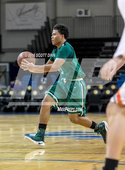 Thumbnail 3 in Los Gatos vs St. Mary's (Santa Cruz Warriors Invitational Tournament) photogallery.