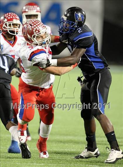 Thumbnail 2 in Manatee vs. First Coast (FHSAA 7A State Final) photogallery.