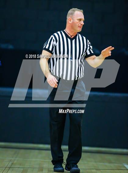 Thumbnail 2 in Brentwood School vs Dorsey  photogallery.