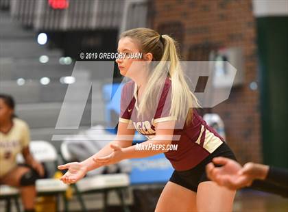 Thumbnail 3 in Terrebonne @ Archbishop Chapelle photogallery.