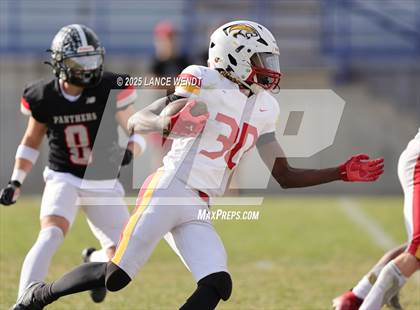 Thumbnail 3 in Pomona vs. Coronado (CHSAA 3A First Round) photogallery.