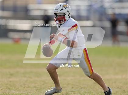 Thumbnail 2 in Pomona vs. Coronado (CHSAA 3A First Round) photogallery.