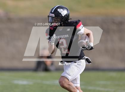 Thumbnail 2 in Pomona vs. Coronado (CHSAA 3A First Round) photogallery.