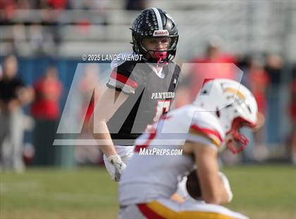 Thumbnail 1 in Pomona vs. Coronado (CHSAA 3A First Round) photogallery.