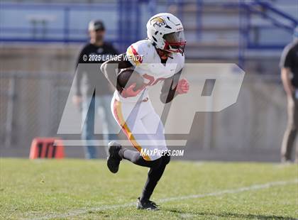 Thumbnail 2 in Pomona vs. Coronado (CHSAA 3A First Round) photogallery.