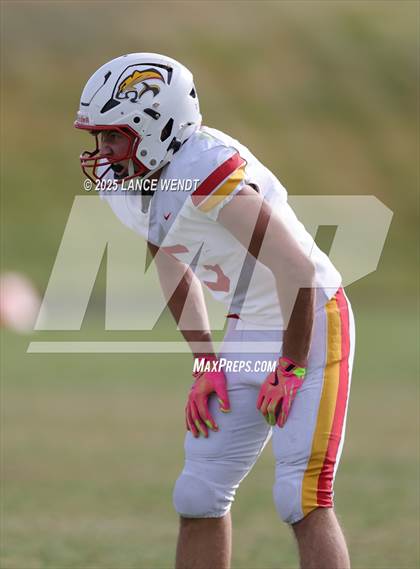 Thumbnail 3 in Pomona vs. Coronado (CHSAA 3A First Round) photogallery.