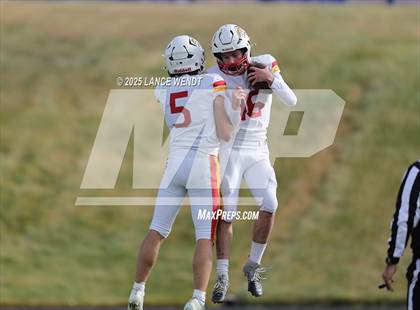 Thumbnail 3 in Pomona vs. Coronado (CHSAA 3A First Round) photogallery.