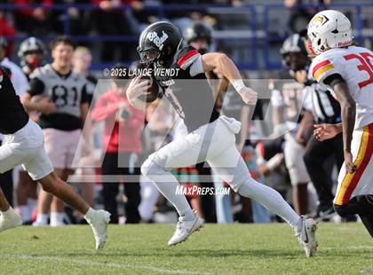Thumbnail 2 in Pomona vs. Coronado (CHSAA 3A First Round) photogallery.