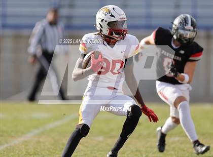 Thumbnail 1 in Pomona vs. Coronado (CHSAA 3A First Round) photogallery.