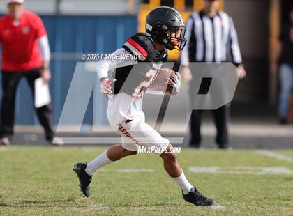 Thumbnail 2 in Pomona vs. Coronado (CHSAA 3A First Round) photogallery.