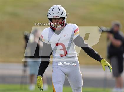 Thumbnail 3 in Pomona vs. Coronado (CHSAA 3A First Round) photogallery.