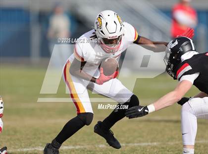 Thumbnail 3 in Pomona vs. Coronado (CHSAA 3A First Round) photogallery.