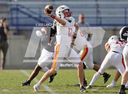 Thumbnail 1 in Pomona vs. Coronado (CHSAA 3A First Round) photogallery.