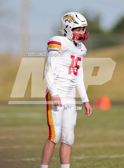 Thumbnail 2 in Pomona vs. Coronado (CHSAA 3A First Round) photogallery.