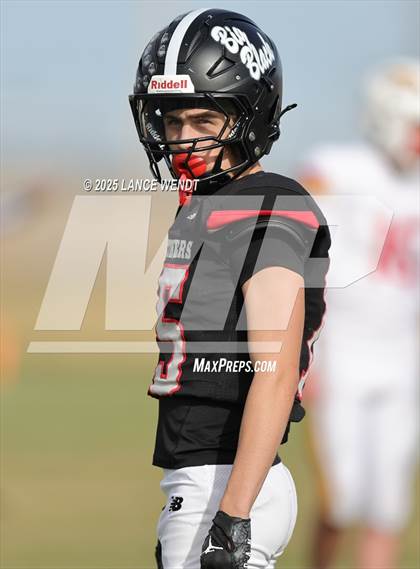 Thumbnail 1 in Pomona vs. Coronado (CHSAA 3A First Round) photogallery.