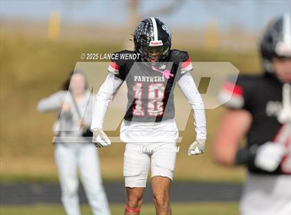 Thumbnail 2 in Pomona vs. Coronado (CHSAA 3A First Round) photogallery.