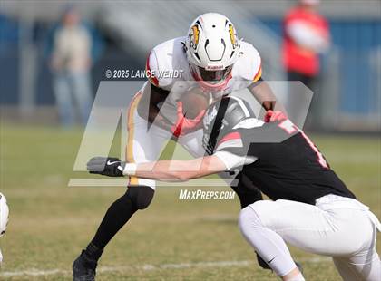 Thumbnail 2 in Pomona vs. Coronado (CHSAA 3A First Round) photogallery.