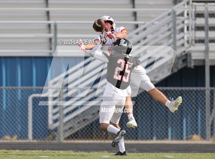 Thumbnail 2 in Pomona vs. Coronado (CHSAA 3A First Round) photogallery.